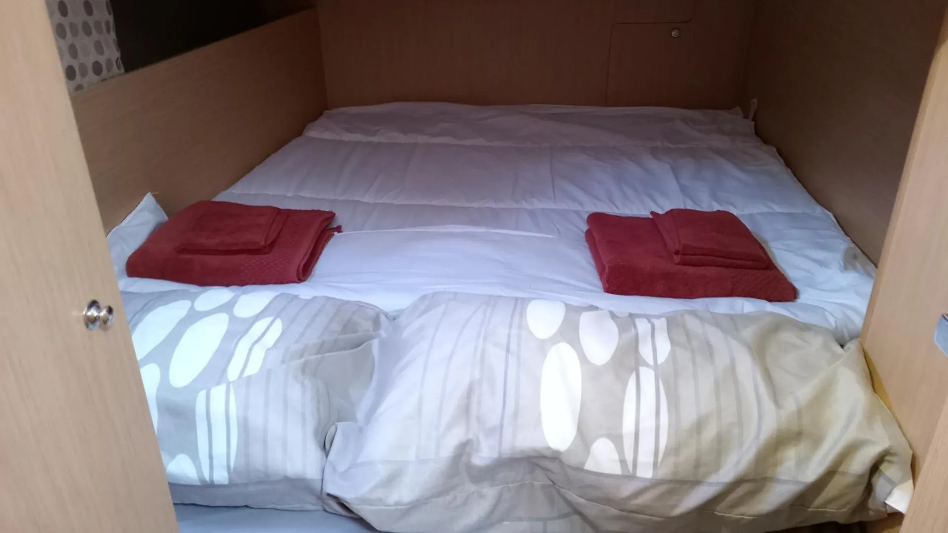Botel Barco Acogedor En Palma Hotel
